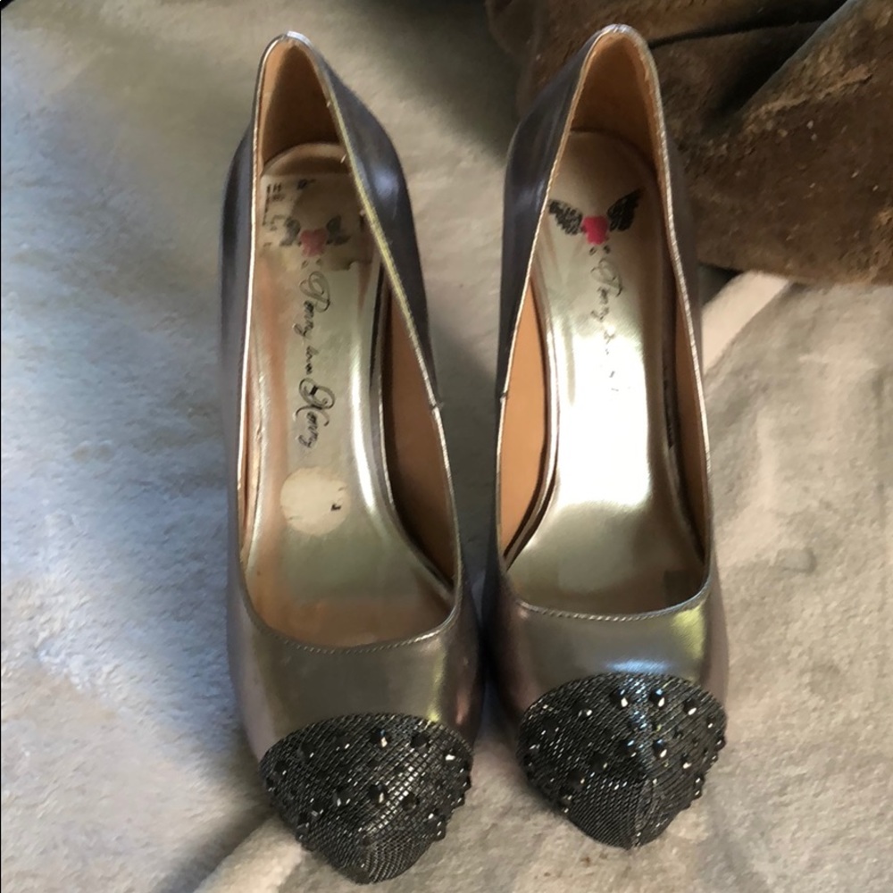 Blinged pumps!